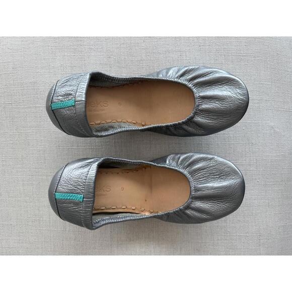 Tieks Shoes - Tieks by Gavrieli Ballet Flats Metallic Pewter Leather Size 9